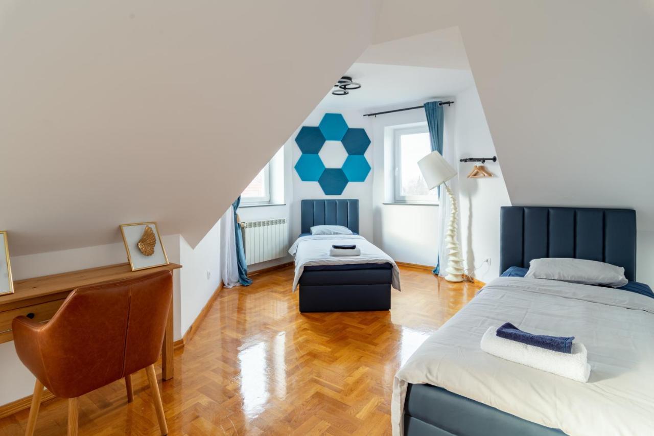 The Castle Suites & Apartment - Free Parking - (Adults Only) Krakau Exterior foto